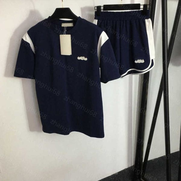 23ss women shorts sets womens designer clothing casual suit logo embroidered short sleeve t-shirt casual shorts set women clothes a1, White
23ss women shorts sets womens designer clothing casual suit logo embroidered short sleeve t-shirt casual shorts set women clothes a1, White