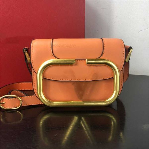 outdoor bag luxurys cross flip small bag volention women in autumn winter solid color single shoulder diagonal magnetic buckle organ adjusta
outdoor bag luxurys cross flip small bag volention women in autumn winter solid color single shoulder diagonal magnetic buckle organ adjusta