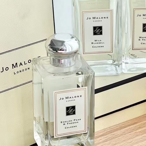 18kinds 100ml english pear men women eau de parfum amazing smell body spray fast postage
18kinds 100ml english pear men women eau de parfum amazing smell body spray fast postage