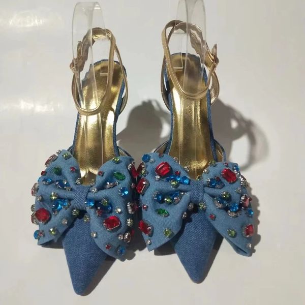 2023 summer brand new crystal bow denim design fashion pointed toe high heel gold strap sandals woman party shoes, Black
2023 summer brand new crystal bow denim design fashion pointed toe high heel gold strap sandals woman party shoes, Black
