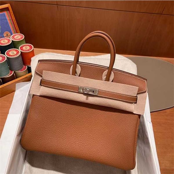 berkins designer handbag h home made wax thread sewing bag 25cm lychee pattern togo leather black gold button inseam portable women's z
berkins designer handbag h home made wax thread sewing bag 25cm lychee pattern togo leather black gold button inseam portable women's z