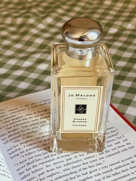 cologne perfume 100ml men women long lasting good smelling body spray edp fast postage
cologne perfume 100ml men women long lasting good smelling body spray edp fast postage