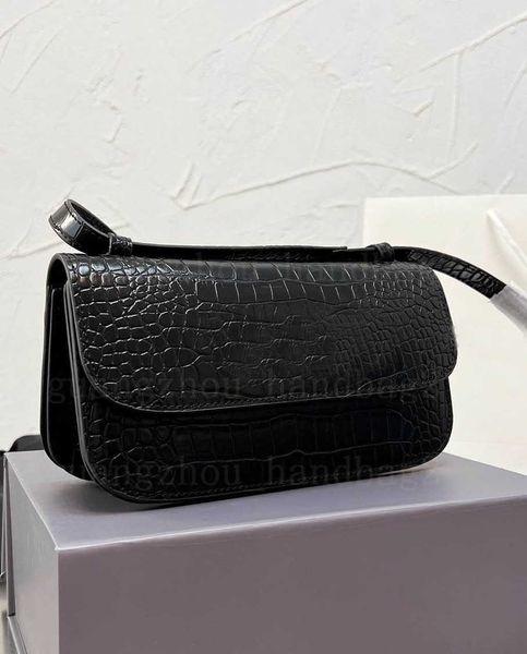 womens designer bags handbag gossip flap tofu bag crocodile pattern in leather crossbody axillary bag brand wallets shoulder purse multiple
womens designer bags handbag gossip flap tofu bag crocodile pattern in leather crossbody axillary bag brand wallets shoulder purse multiple