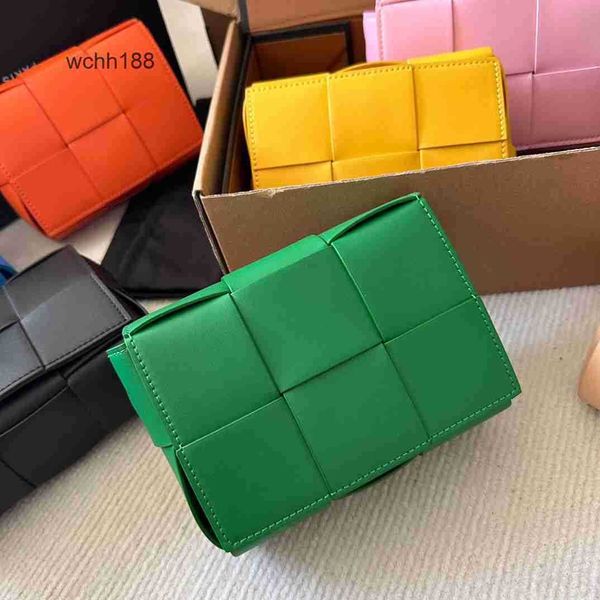 loop designer bag girl bottegas 2023 women's bags venetas woven mini cassette small crossbody square colorful cowhide handbags 9mhf
loop designer bag girl bottegas 2023 women's bags venetas woven mini cassette small crossbody square colorful cowhide handbags 9mhf