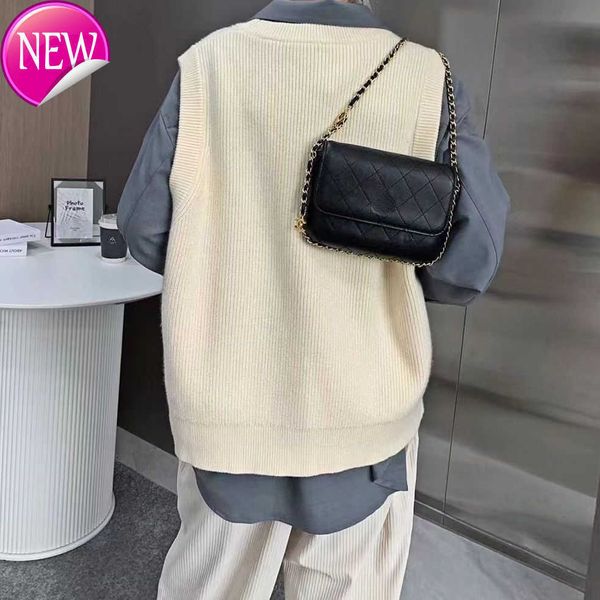 women's brand designer shoulder bags tote new fashion texture cowhide chain shoulder clamshell envelope bag casual brand crossbody bag
women's brand designer shoulder bags tote new fashion texture cowhide chain shoulder clamshell envelope bag casual brand crossbody bag