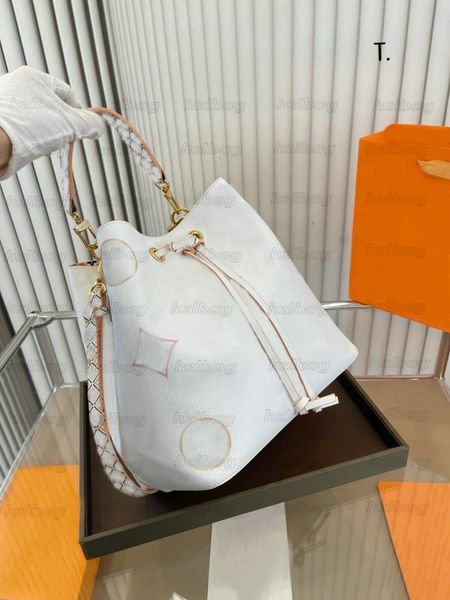 by the pool neonoe mm bucket bag womens luxurys designer bag beige rose pink blue watercolor drawstring bags neo noe monograms flowers 2023s
by the pool neonoe mm bucket bag womens luxurys designer bag beige rose pink blue watercolor drawstring bags neo noe monograms flowers 2023s