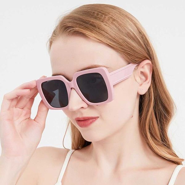 pink large frame korean version, fashionable box, minimalist sunglasses, new personalized street p designer sunglasses for women brands, White;black
pink large frame korean version, fashionable box, minimalist sunglasses, new personalized street p designer sunglasses for women brands, White;black
