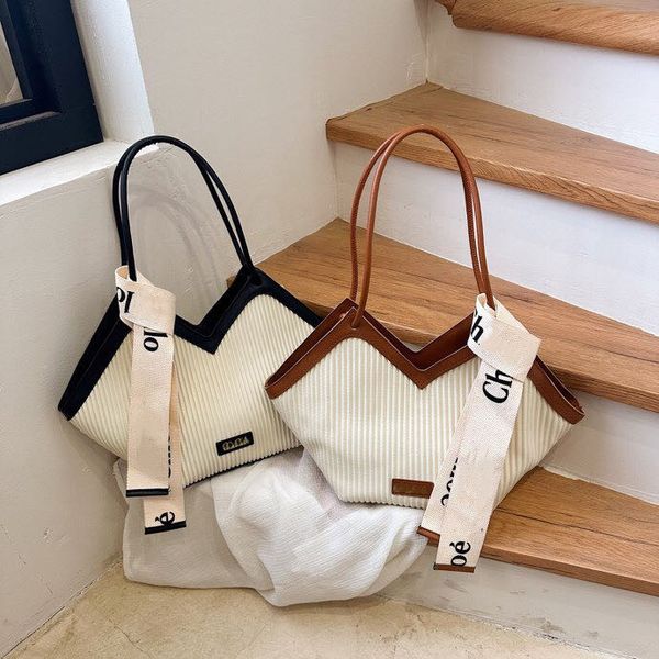 brand gril day packs summer new high capacity canvas bag ins small fashion handheld women's premium one shoulder tote bag
brand gril day packs summer new high capacity canvas bag ins small fashion handheld women's premium one shoulder tote bag