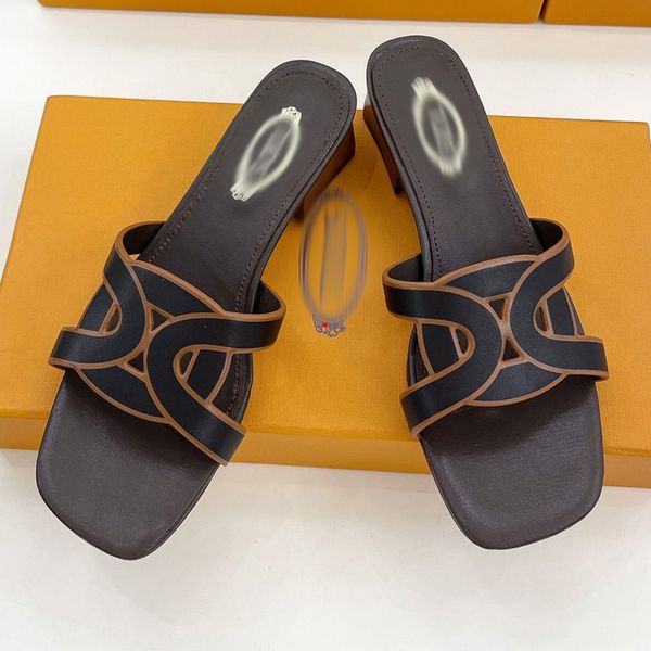 2023 fashion designer slippers women sliders foam runners pure sandals resin runners sliders 35-40 with box -519, Black
2023 fashion designer slippers women sliders foam runners pure sandals resin runners sliders 35-40 with box -519, Black