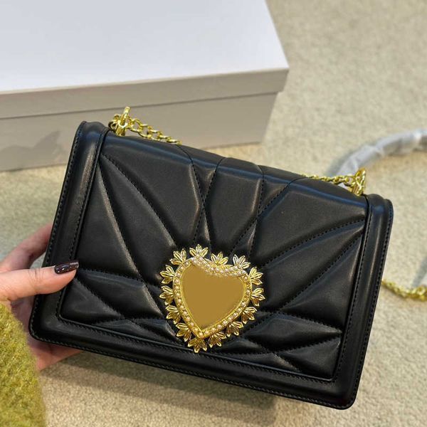 shoulder bags d letter g designer bag womens designer handbags leather chain tote bag heart pearl buckle messenger bags fashionable ladies w
shoulder bags d letter g designer bag womens designer handbags leather chain tote bag heart pearl buckle messenger bags fashionable ladies w
