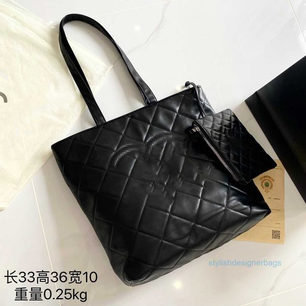 designer channel bag large capacity bag women's fashion lingge thread shoulder bag versatile commuter simple large letter mesh bag id s
designer channel bag large capacity bag women's fashion lingge thread shoulder bag versatile commuter simple large letter mesh bag id s
