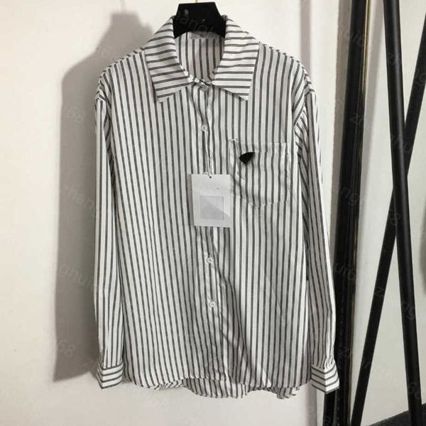 23ss women shirt womens designer clothing high neck blouse lapel logo embroidered pocket striped long sleeve shirt women clothes a1, White
23ss women shirt womens designer clothing high neck blouse lapel logo embroidered pocket striped long sleeve shirt women clothes a1, White