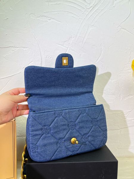 designer shoulder bag luxury handbags totes bags channel chain bag clutch flap women check velour thread purse double letters solid waist st
designer shoulder bag luxury handbags totes bags channel chain bag clutch flap women check velour thread purse double letters solid waist st