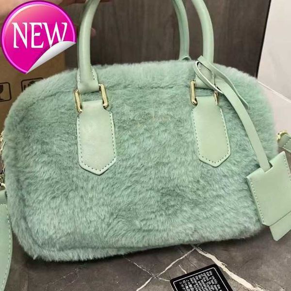 women's brand designer handbags shoulder bags new fashion miu autumn/winter wool pillow bags sheepskin shoulders boston crossbody bag f
women's brand designer handbags shoulder bags new fashion miu autumn/winter wool pillow bags sheepskin shoulders boston crossbody bag f