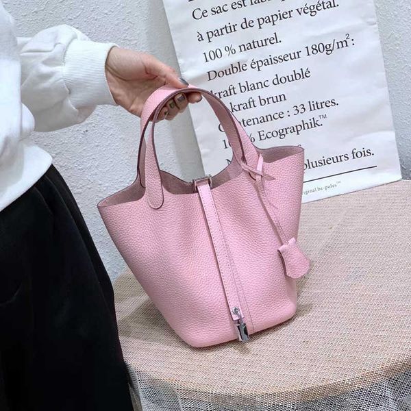wholesale designer h ormes totes handbags 2023 new bucket bag leather women's togo vegetable basket soft versatile large capacity handb
wholesale designer h ormes totes handbags 2023 new bucket bag leather women's togo vegetable basket soft versatile large capacity handb