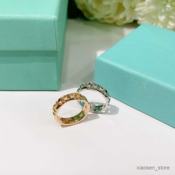 wedding rings luxurys designers ring simplicity stereoscopic double rings for women new fashion couple jewelry casual beach good r230627, Slivery;golden
wedding rings luxurys designers ring simplicity stereoscopic double rings for women new fashion couple jewelry casual beach good r230627, Slivery;golden