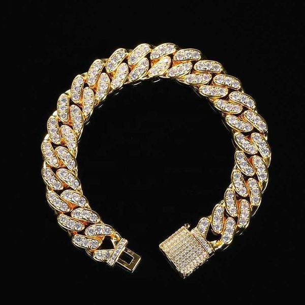fashion iced out 925 sterling silver 12mm moissanite hip hop moissanite cuban bracelet
fashion iced out 925 sterling silver 12mm moissanite hip hop moissanite cuban bracelet