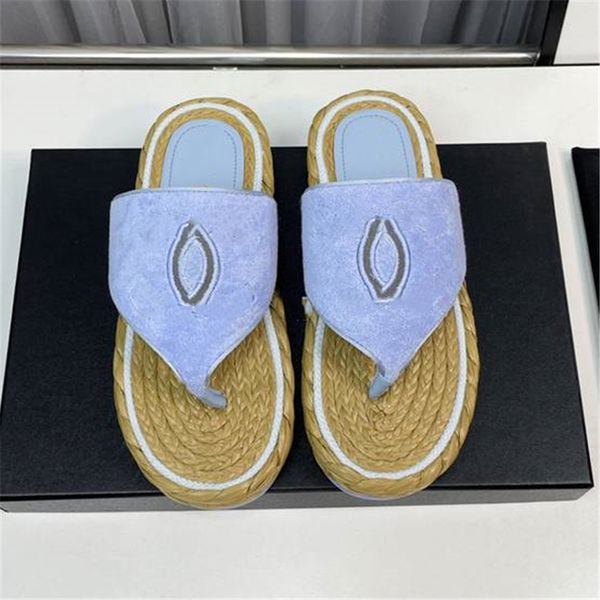 fashion slippers 2023 channel luxury design summer men's and women's flats thick soled leather rubber lettering logo casual cartoo, Black
fashion slippers 2023 channel luxury design summer men's and women's flats thick soled leather rubber lettering logo casual cartoo, Black