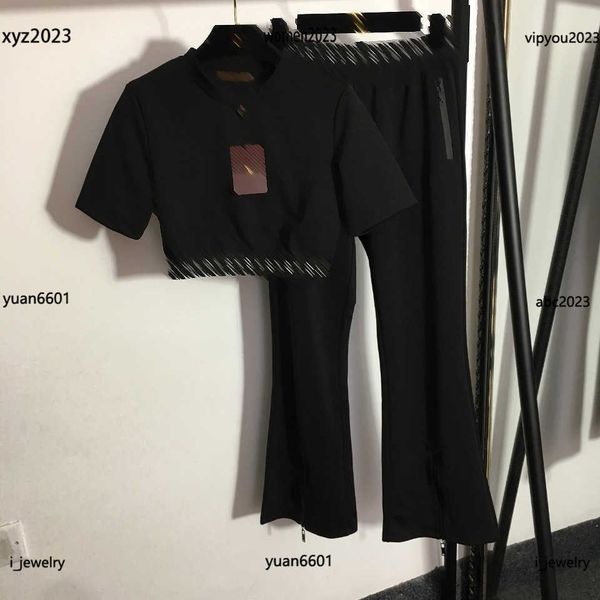 luxury women tracksuits lady designer sports suit 2pcs open navel short sleeve and slit zipper at hem bell-bottoms #multiple product, Gray
luxury women tracksuits lady designer sports suit 2pcs open navel short sleeve and slit zipper at hem bell-bottoms #multiple product, Gray