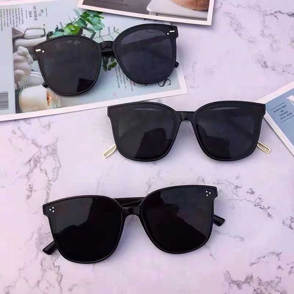 new trend 2023 korean sunglasses celebrity website trendy men and women's universal bouncy body round square face qi wei the same model, White;black
new trend 2023 korean sunglasses celebrity website trendy men and women's universal bouncy body round square face qi wei the same model, White;black