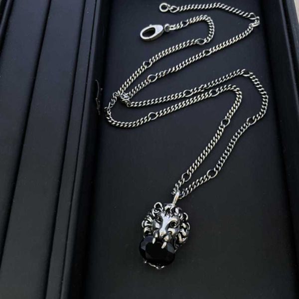 silver black crystal old solid lion head necklace for men and women couples fashion ins same style
silver black crystal old solid lion head necklace for men and women couples fashion ins same style