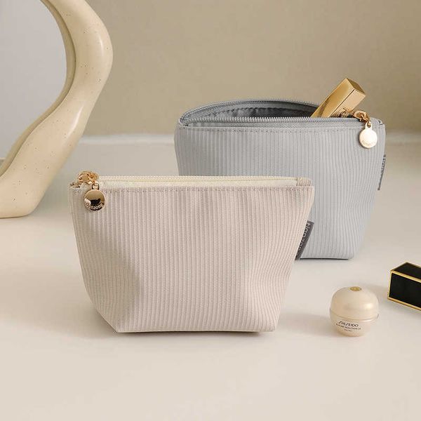 tianzong mini makeup bag women's portable 2023 new inner tank bag makeup bag carrying makeup bag small mouth red bag
tianzong mini makeup bag women's portable 2023 new inner tank bag makeup bag carrying makeup bag small mouth red bag