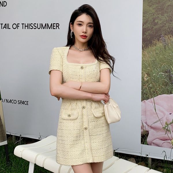 new s-elf portrait yellow short sleeve trapezoidal neck small fragrant dress high waist slim dress delivery belt, Black;gray
new s-elf portrait yellow short sleeve trapezoidal neck small fragrant dress high waist slim dress delivery belt, Black;gray
