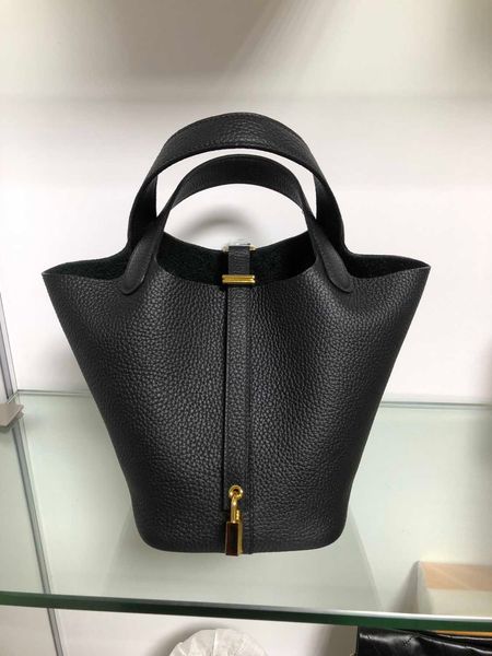 wholesale designer h ormes totes handbags picking up leaky vegetables basket layer cowhide genuine leather wax thread have logo
wholesale designer h ormes totes handbags picking up leaky vegetables basket layer cowhide genuine leather wax thread have logo