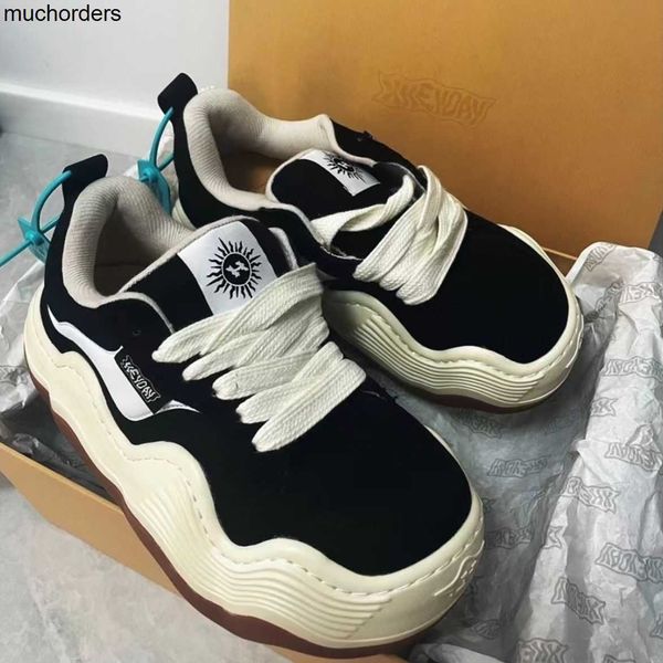 pure heyday big wave shoes bread shoes dylan wang tan jianci xu lu zhao lusi same thick soled shoes for women, Black
pure heyday big wave shoes bread shoes dylan wang tan jianci xu lu zhao lusi same thick soled shoes for women, Black