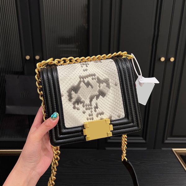 designer classic mini flap boy serpentine bags gold metal chain strap crossbody shoulder luxury purse outdoor sacoche purse 18x13cm for wome
designer classic mini flap boy serpentine bags gold metal chain strap crossbody shoulder luxury purse outdoor sacoche purse 18x13cm for wome