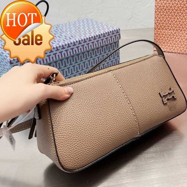 luxury brand designer crossbody bags shoulder handbags tote 2023 new women's fashion texture leather small square gift box packaging fa
luxury brand designer crossbody bags shoulder handbags tote 2023 new women's fashion texture leather small square gift box packaging fa