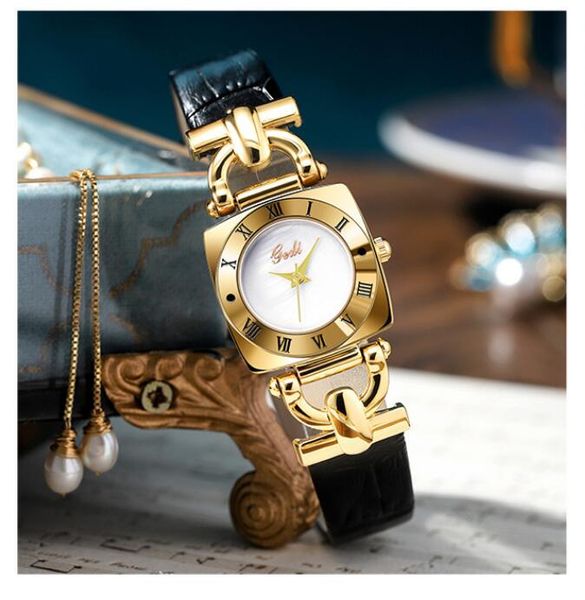 new high-end retro roman square dial women's trendy small green dial quartz belt watch, Slivery;brown
new high-end retro roman square dial women's trendy small green dial quartz belt watch, Slivery;brown
