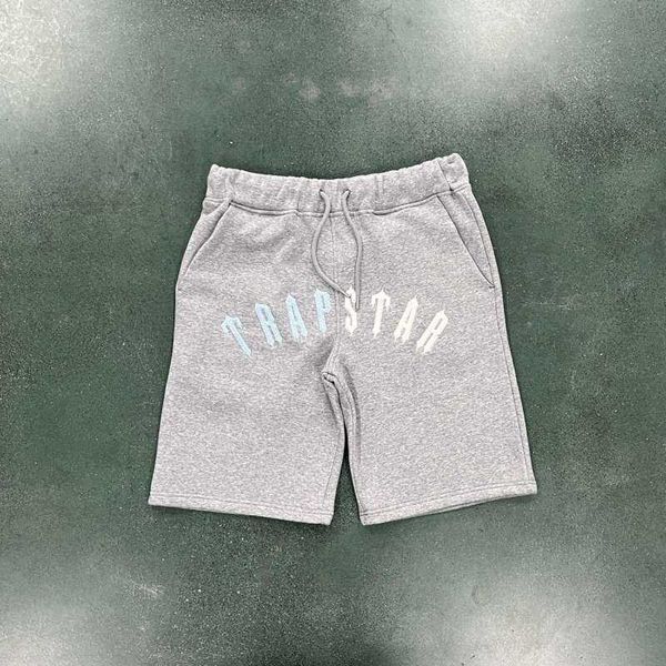 men clothing trapstar london new men's suit summer wear t-shirt and shorts european fashion youth tshirts t shirts, Black;brown
men clothing trapstar london new men's suit summer wear t-shirt and shorts european fashion youth tshirts t shirts, Black;brown
