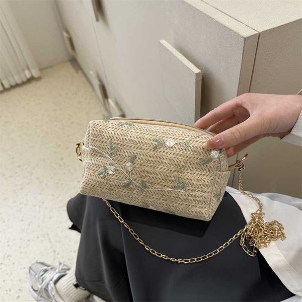 small fresh chain bag straw woven lace large space vacation bag new fashion versatile cross body bag
small fresh chain bag straw woven lace large space vacation bag new fashion versatile cross body bag