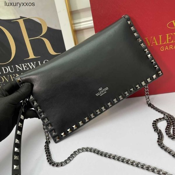 designer bag valention studs bags mnhr simple versatile rivet handheld handbag fashionable small square tote bag metal chain one shoulder cr
designer bag valention studs bags mnhr simple versatile rivet handheld handbag fashionable small square tote bag metal chain one shoulder cr