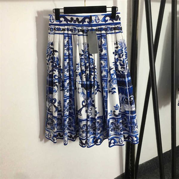half dress for women pleated skirt high waist blue and white porcelain print summer casual skirts vacation girls hanging-out dress designer, Black
half dress for women pleated skirt high waist blue and white porcelain print summer casual skirts vacation girls hanging-out dress designer, Black