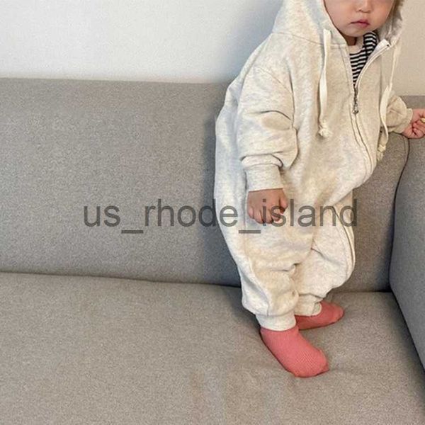 t-shirts autumn and winter new children's clothes jumpsuit for boys and girls korean fashion zipper hooded terry cotton sweater romper, Blue
t-shirts autumn and winter new children's clothes jumpsuit for boys and girls korean fashion zipper hooded terry cotton sweater romper, Blue