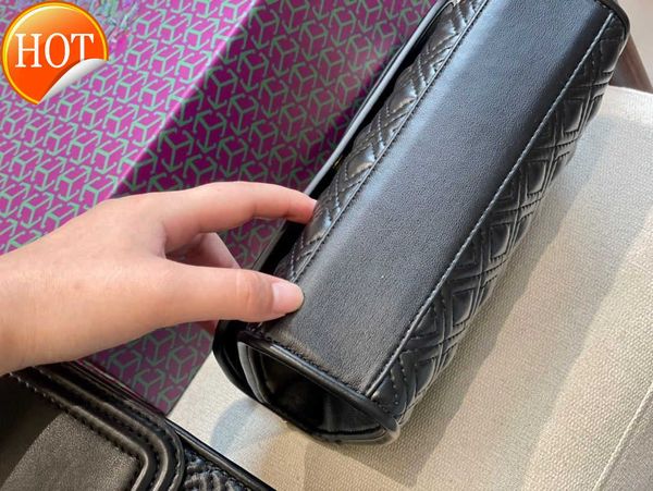 luxury brand designer crossbody bags shoulder handbags tote 2023 new women's fashion texture leather envelope gift box packaging factor
luxury brand designer crossbody bags shoulder handbags tote 2023 new women's fashion texture leather envelope gift box packaging factor