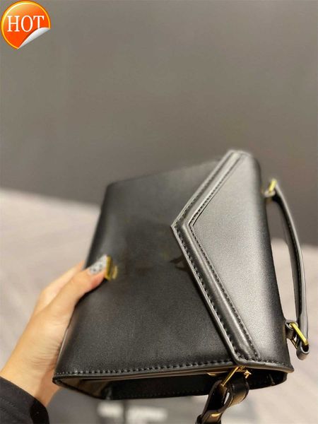 luxury designer handbags shoulder bag crossbody bags tote 2023 autumn new women's bag old hardware textured postman's letter flap
luxury designer handbags shoulder bag crossbody bags tote 2023 autumn new women's bag old hardware textured postman's letter flap