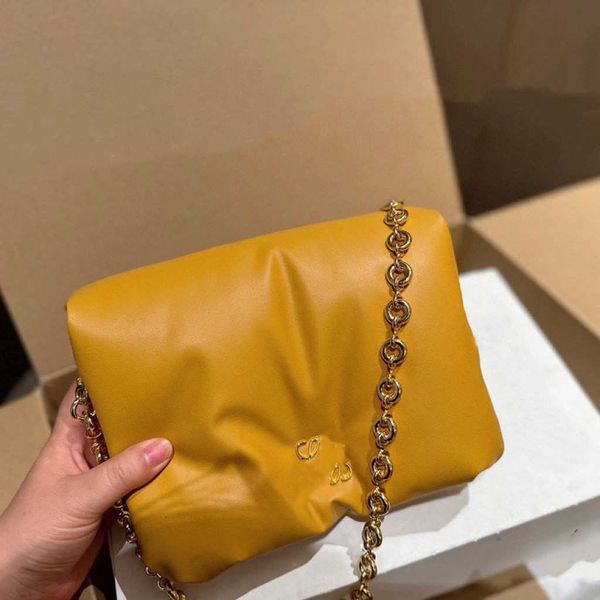 new tofu bun donut chain bun lowe bread bun pure skin goose down bun large capacity commuter bag super soft
new tofu bun donut chain bun lowe bread bun pure skin goose down bun large capacity commuter bag super soft