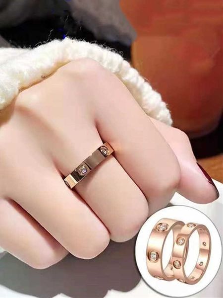 internet celebrity hong kong jewelry 750 rose gold ring for male and female couples colorless plated diamond set wedding gifts, Golden;silver
internet celebrity hong kong jewelry 750 rose gold ring for male and female couples colorless plated diamond set wedding gifts, Golden;silver