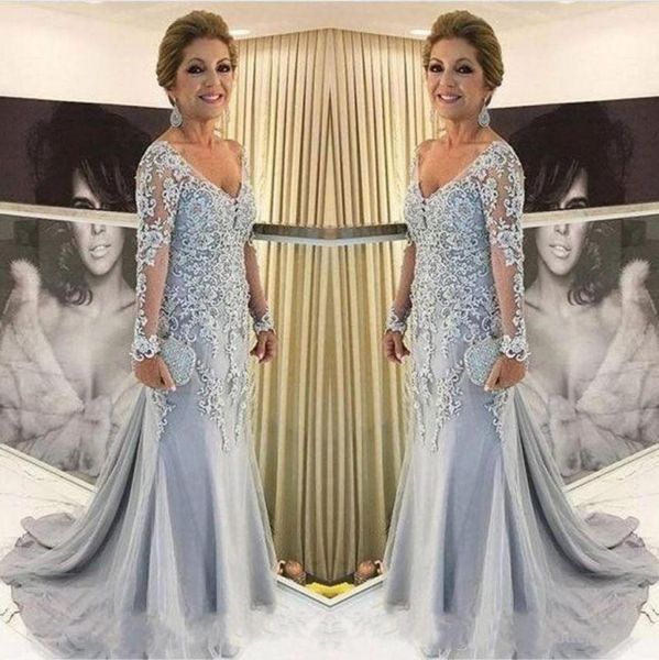 2020 silver mother of the bride dresses v neck sheer longsleeves mermaid lace appliques bead sweep train long plus size party eve2890067, Black;red
2020 silver mother of the bride dresses v neck sheer longsleeves mermaid lace appliques bead sweep train long plus size party eve2890067, Black;red
