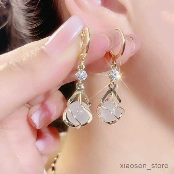 stud crystal round opal hollow long tassel water droplets earrings new women's fashion jewelry romantic girl gift r230628, Golden;silver
stud crystal round opal hollow long tassel water droplets earrings new women's fashion jewelry romantic girl gift r230628, Golden;silver