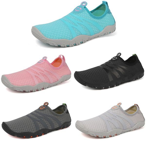 2023 anti-slip wear resistant mesh casual shoes men woman black gray blue pink men trainers outdoor leisure
2023 anti-slip wear resistant mesh casual shoes men woman black gray blue pink men trainers outdoor leisure