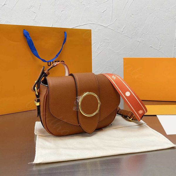luxurys designers lvity bags women handbag crossbody shoulder lady wallet simple versatile metal letter leather solid postman
luxurys designers lvity bags women handbag crossbody shoulder lady wallet simple versatile metal letter leather solid postman
