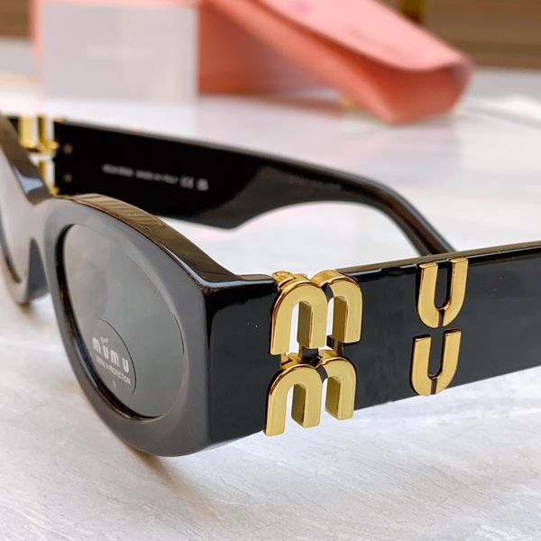 classics brand miu sunglasses, male and female designers, luxurious metal frame, gradient glass lenses, beach sunshade sunglasses, White;black
classics brand miu sunglasses, male and female designers, luxurious metal frame, gradient glass lenses, beach sunshade sunglasses, White;black