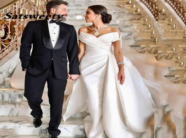 princess wedding dress with long train satin mermaid bride dresses off the shoulder bridal party gowns3440612, White
princess wedding dress with long train satin mermaid bride dresses off the shoulder bridal party gowns3440612, White