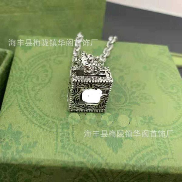 vine pattern hollow out 3d necklace men's all over sterling old thai silver fashion
vine pattern hollow out 3d necklace men's all over sterling old thai silver fashion