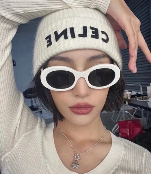 sunglasses cl40194 triumphal arch women's sugar and sugar oval sunglasses designer sunglasses for women mens fashionable classic eyegla, White;black
sunglasses cl40194 triumphal arch women's sugar and sugar oval sunglasses designer sunglasses for women mens fashionable classic eyegla, White;black