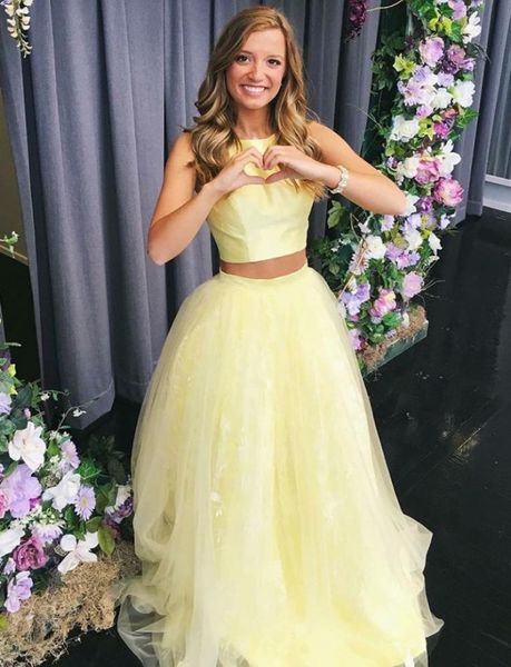 2022 yellow two pieces evening formal dresses jewel neck tulle a line ruched long prom pageant dress gown for women5693310, Black;red
2022 yellow two pieces evening formal dresses jewel neck tulle a line ruched long prom pageant dress gown for women5693310, Black;red